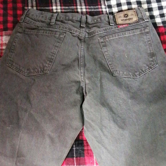 Wrangler Jeans - Picture 3 of 4